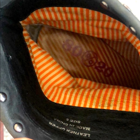 80%20 Booties - Picture 3 of 6